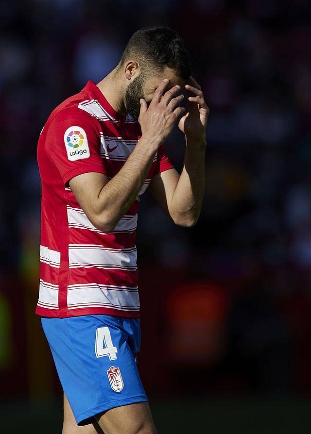 格拉纳达主场战胜赫罗纳，稳住保级压力