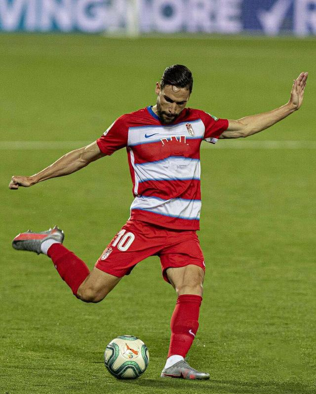 格拉纳达客场大捷，取得关键胜利