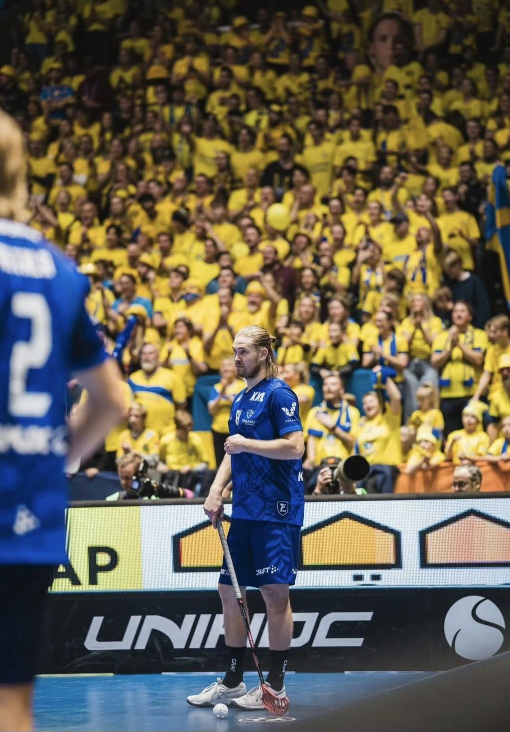 芬兰队在比赛中战胜对手,展现团结 芬兰队在比赛中战胜对手,展现团结