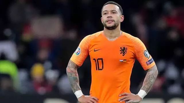 双雄对话，欧预赛上演巅峰之战的简单介绍