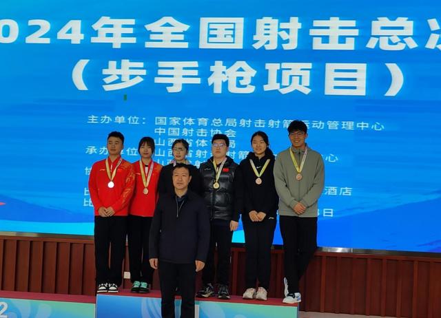 配合默契效果百分百，射击运动员扬名世界赛场的简单介绍