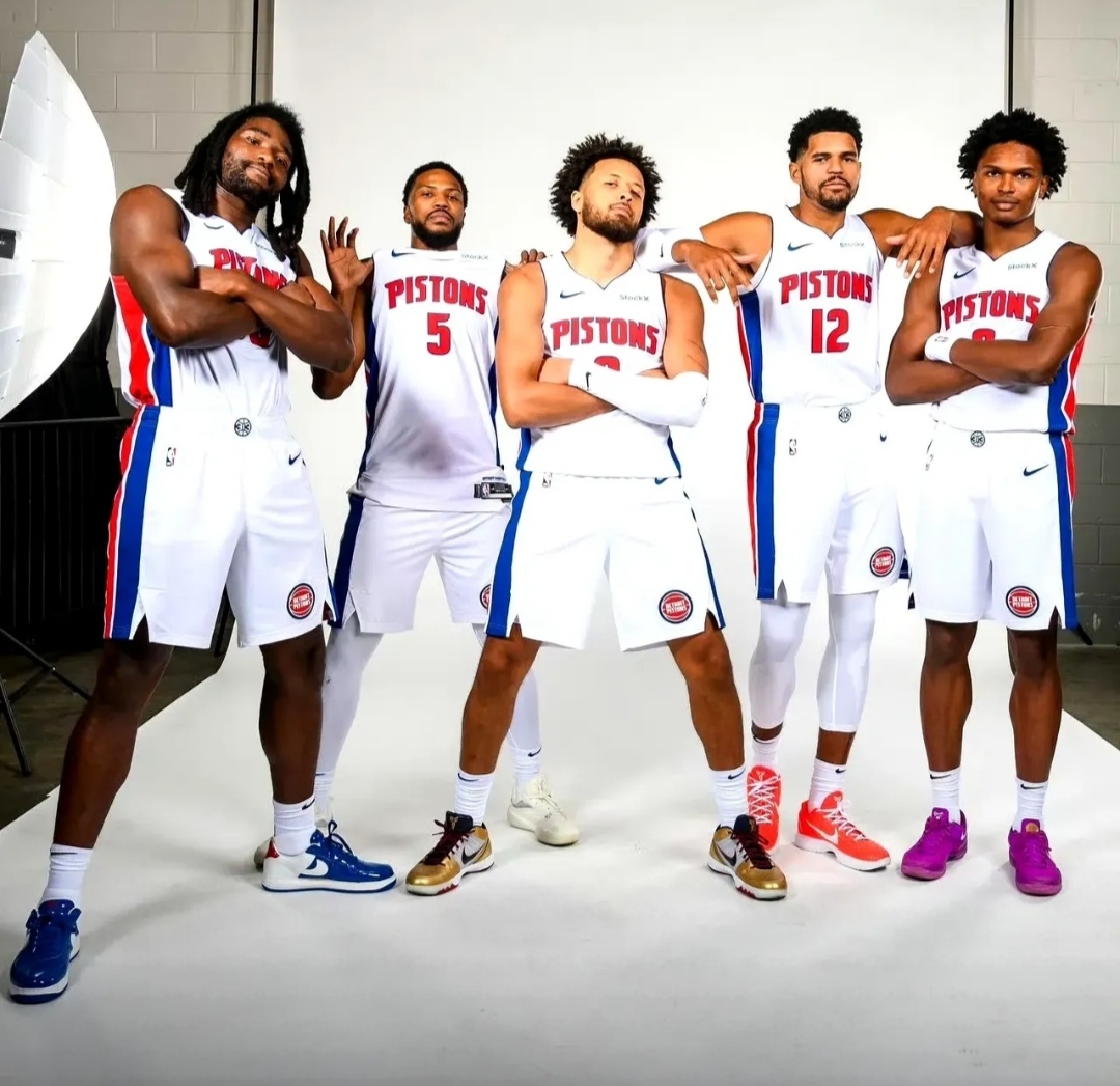 热火焕发全明星，活塞沦陷东部的简单介绍