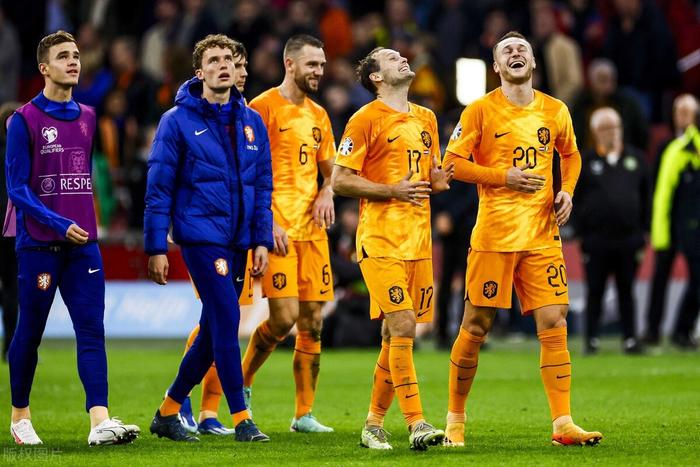 精彩十足！欧预赛比赛现场震撼多人的简单介绍